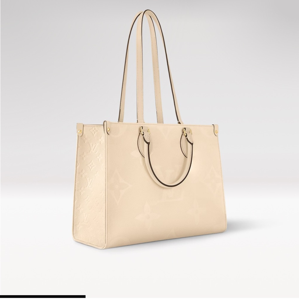 Louis Vuitton OnTheGo MM Cream Tote w/ box and dust bag - Picture 2 of 16
